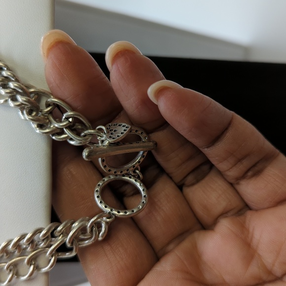 Stella and Dot 5 strand Silvertone and pearl necklace 18" - Picture 3 of 4